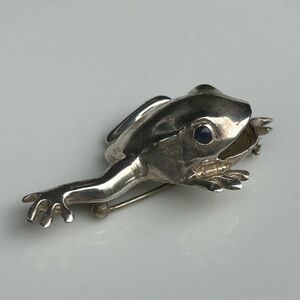 Vintage Sterling Silver & Lapis Stamped Frog Pin/Brooch